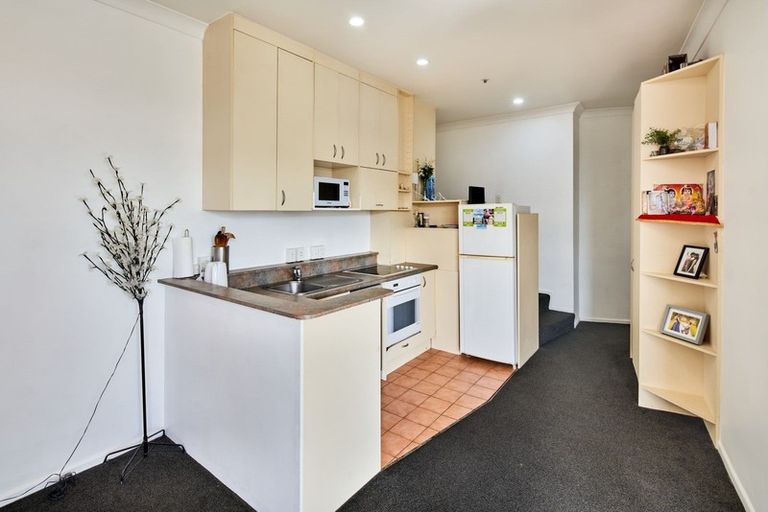 Photo of property in Terrace Garden Apartments, 13d/120 The Terrace, Wellington Central, Wellington, 6011