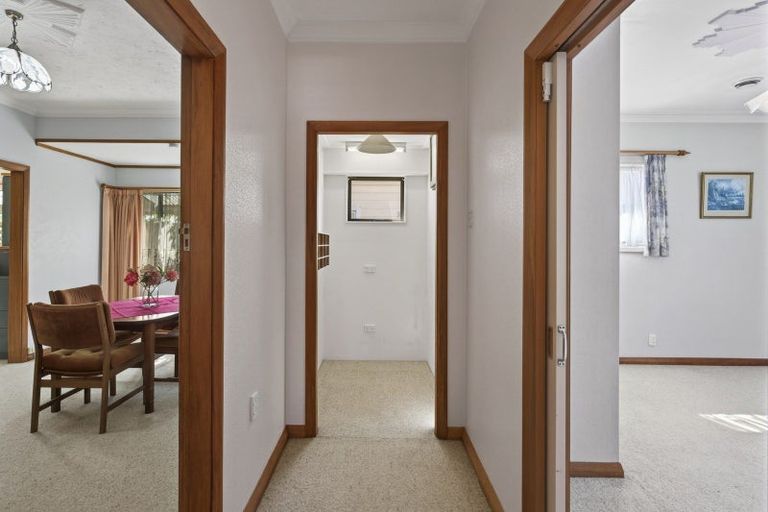 Photo of property in 5 Seddon Street, Westown, New Plymouth, 4310