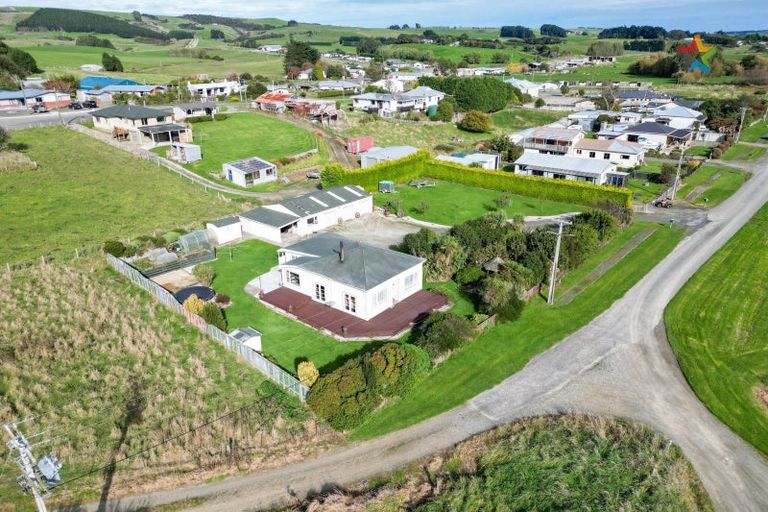 Photo of property in 22 Buckingham Street, Tokanui, 9884