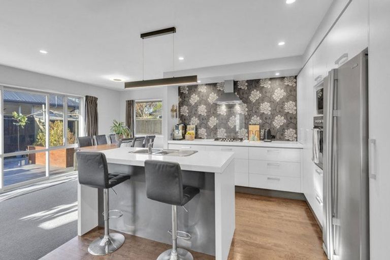 Photo of property in 14 Bernice Crescent, Yaldhurst, Christchurch, 8042
