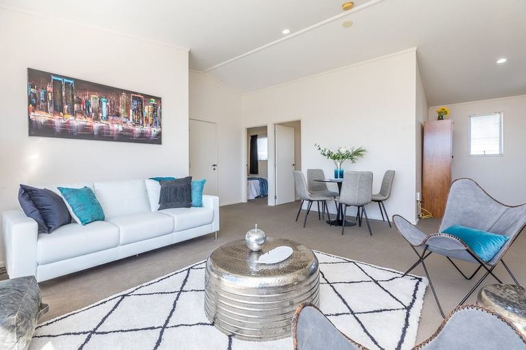 Photo of property in 325/26 Morningside Drive, Morningside, Auckland, 1025
