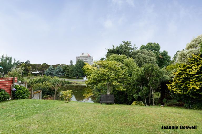 Photo of property in 107 Jickell Street, Hokowhitu, Palmerston North, 4410