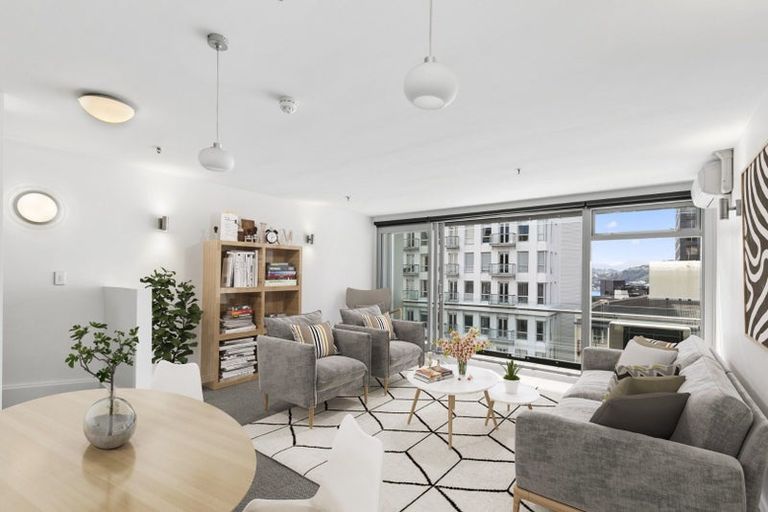 Photo of property in Montreaux Apartments, 10j/164 The Terrace, Wellington Central, Wellington, 6011