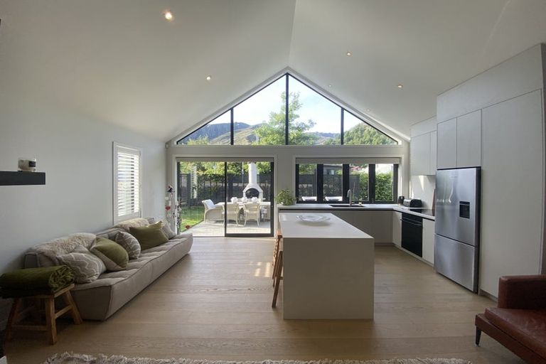 Photo of property in 25 Flynn Lane, Arrowtown, 9302