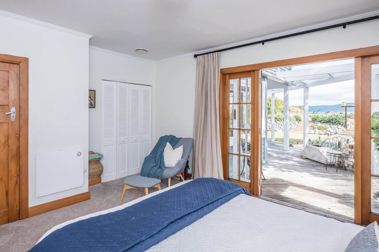 Photo of property in 9 Manly Street, Paraparaumu Beach, Paraparaumu, 5032