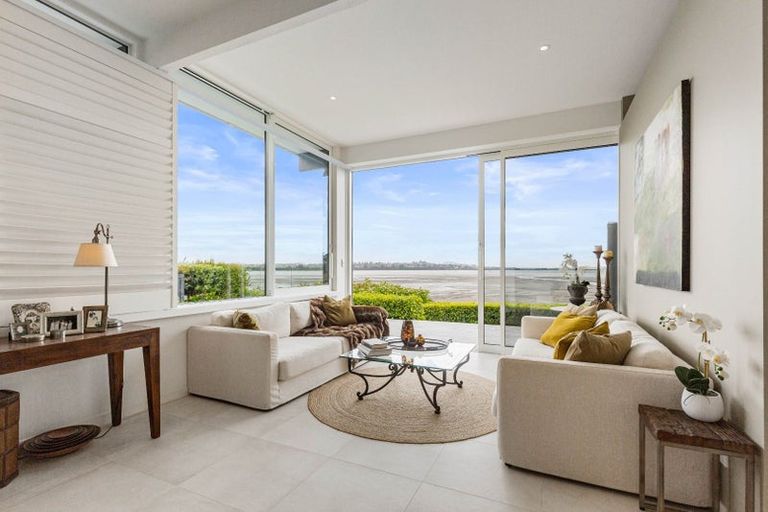 Photo of property in 96 Bramley Drive, Farm Cove, Auckland, 2012