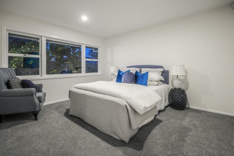 Photo of property in 47 Grande Vue Road, Hillpark, Auckland, 2102