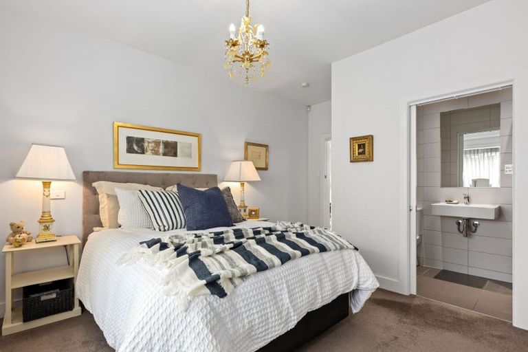 Photo of property in 66 Kahu Road, Fendalton, Christchurch, 8041