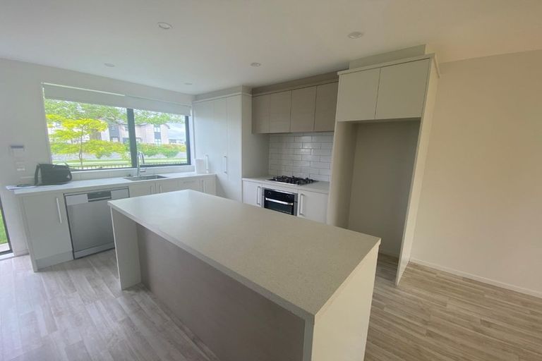 Photo of property in 14 Orford Lane, Takanini, 2112