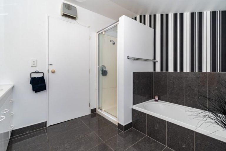 Photo of property in 1/86 Springfield Road, St Albans, Christchurch, 8014