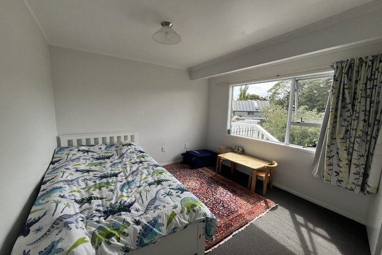 Photo of property in 27 Cedar Heights Avenue, Massey, Auckland, 0614