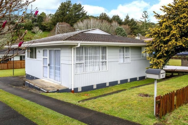 Photo of property in 21 Pembroke Street, Westown, New Plymouth, 4310