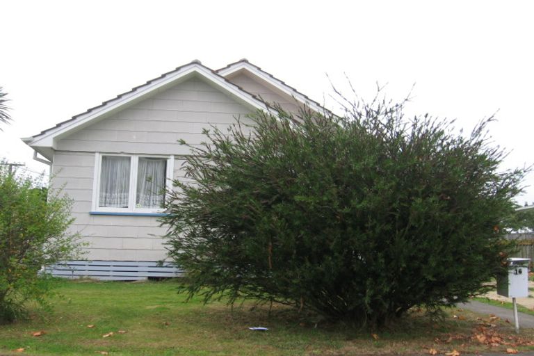 Photo of property in 16 Duff Crescent, Highbury, Palmerston North, 4412