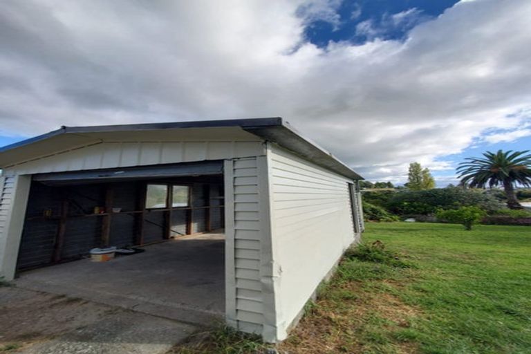 Photo of property in 15 Whiteman Road, Kawakawa, 0210