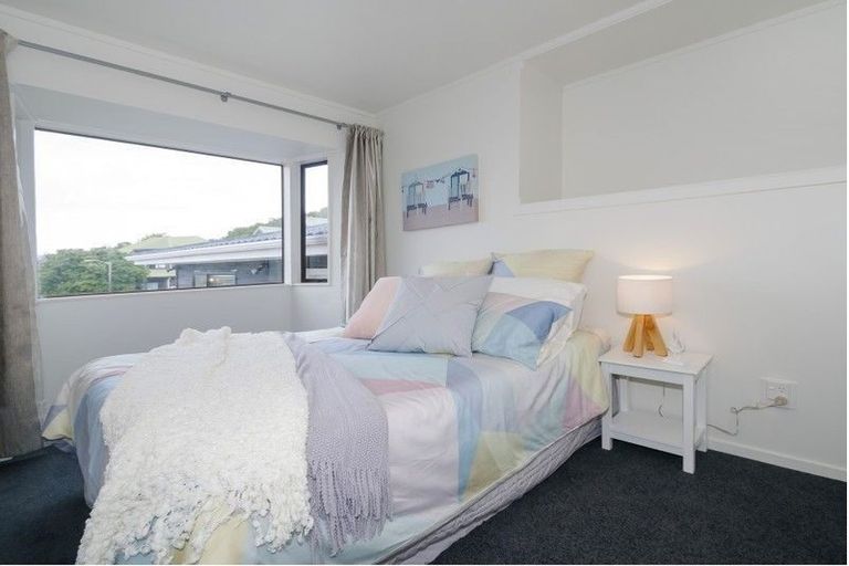 Photo of property in 14 Westpoint Avenue, Harbour View, Lower Hutt, 5010