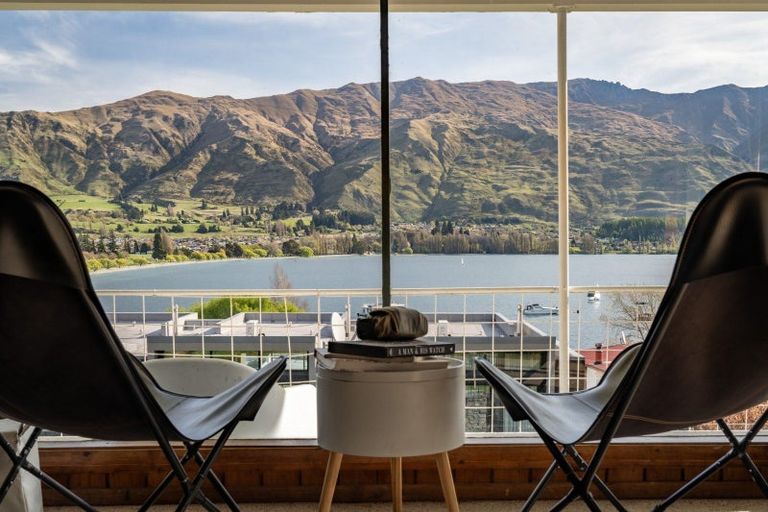 Photo of property in 55 Lakeside Road, Wanaka, 9305