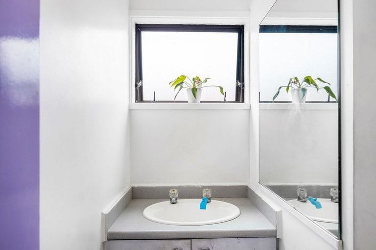 Photo of property in 3/24 Great South Road, Papakura, 2110