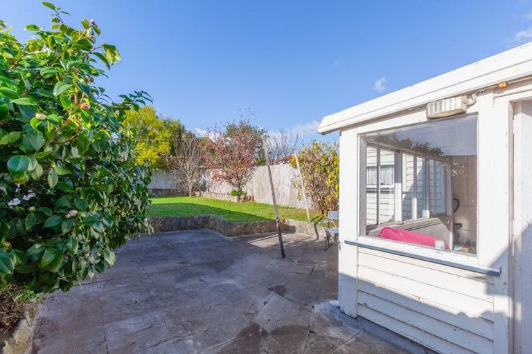 Photo of property in 23 Pukeko Place, Westshore, Napier, 4110