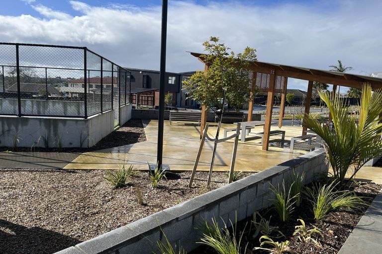 Photo of property in 17 Jabuka Street, Glen Eden, Auckland, 0602