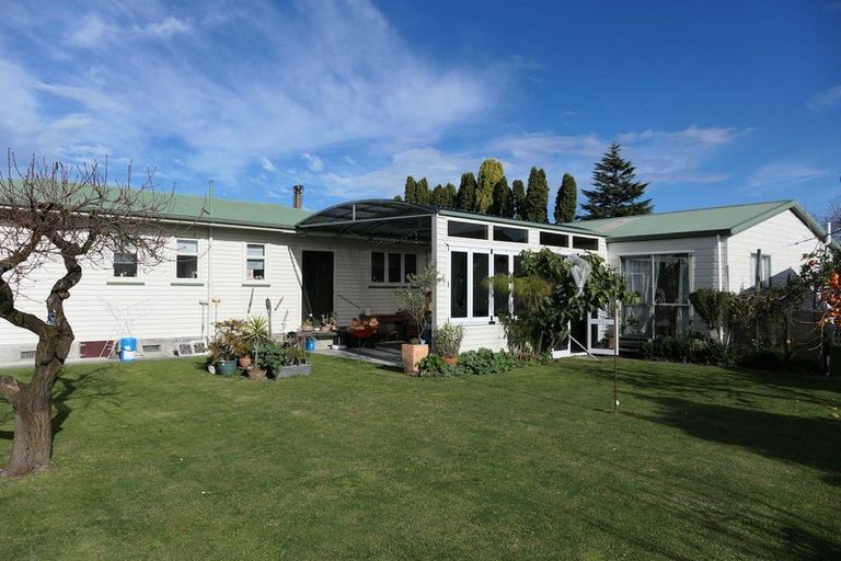 Photo of property in 128 State Highway 2 North, Waipatu, Hastings, 4172