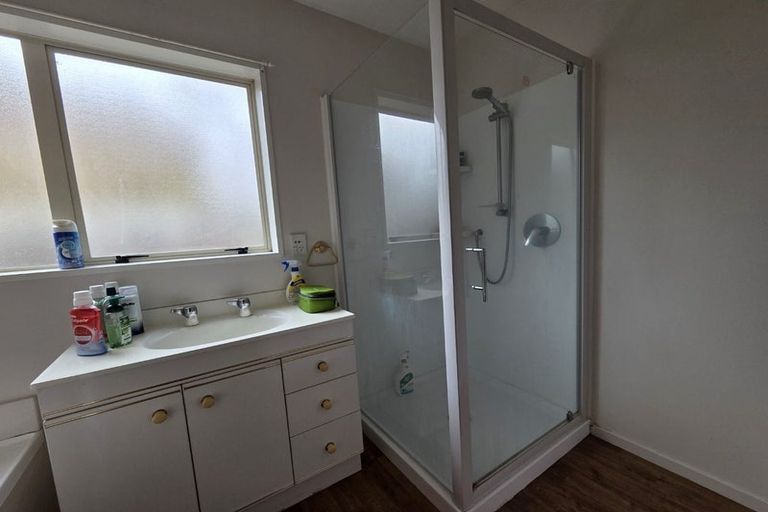 Photo of property in 72 Blighs Road, Strowan, Christchurch, 8052