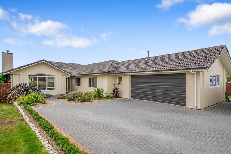 Photo of property in 96 Basley Road, Owhata, Rotorua, 3010