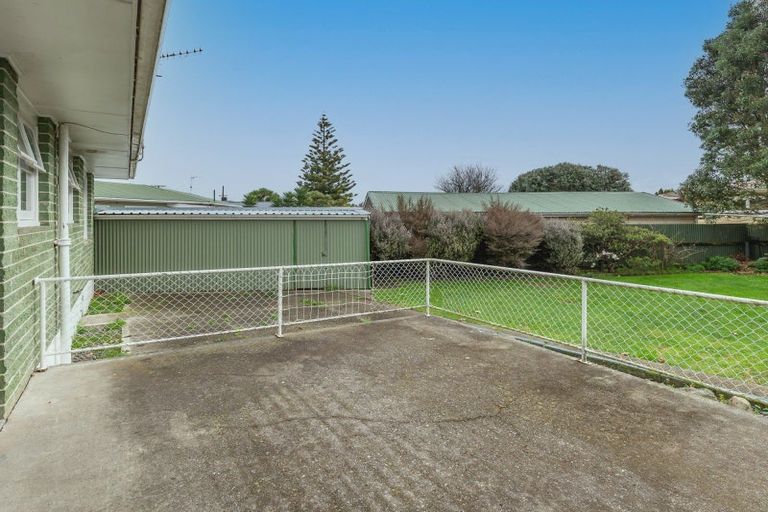 Photo of property in 18 Matai Street, Levin, 5510