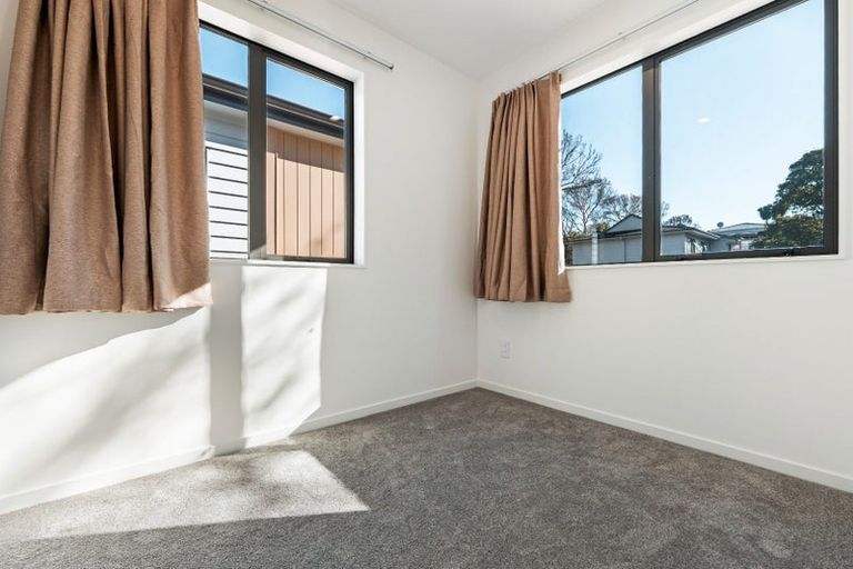 Photo of property in 1c Flamingo Court, Goodwood Heights, Auckland, 2105
