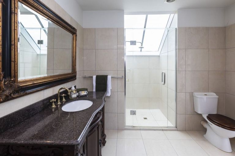 Photo of property in 14 Weka Street, Fendalton, Christchurch, 8041