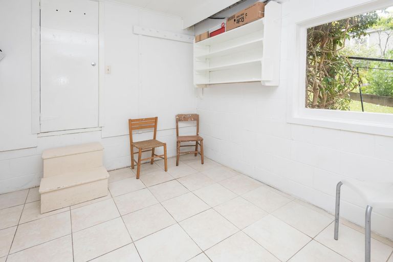 Photo of property in 5 Masefield Street, Cockle Bay, Auckland, 2014