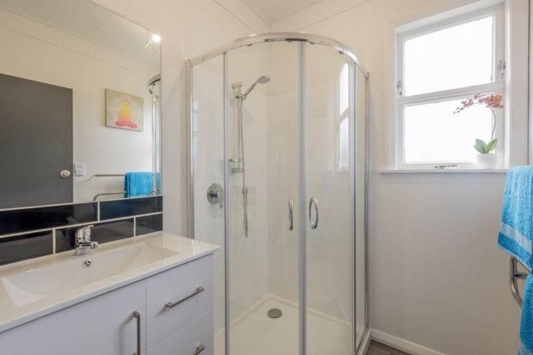 Photo of property in 620 Queen Street East, Levin, 5510