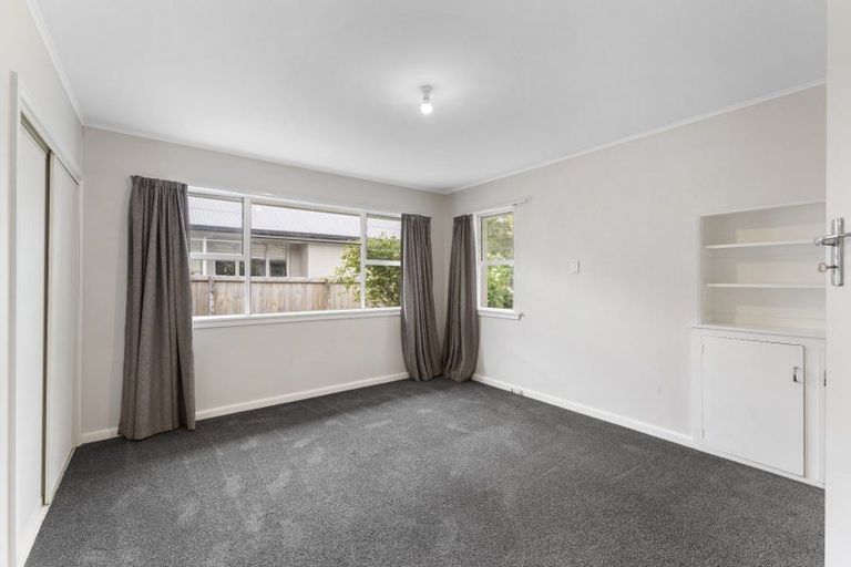 Photo of property in 39 Acacia Avenue, Upper Riccarton, Christchurch, 8041