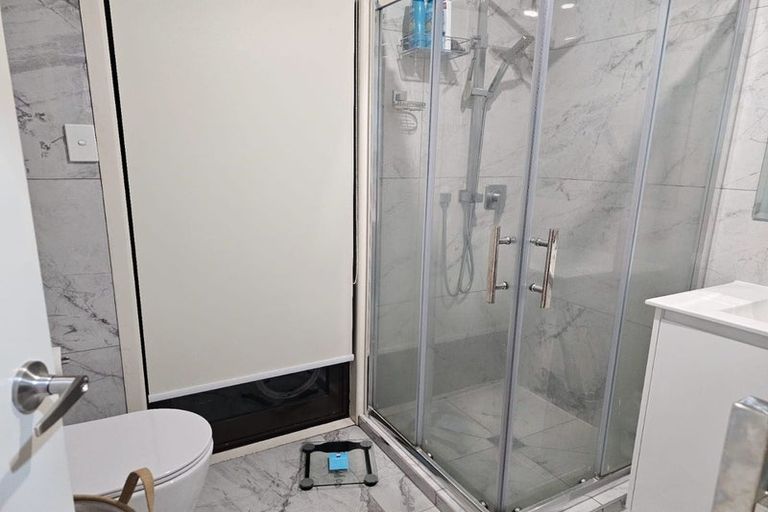 Photo of property in 87 Riverton Drive, Randwick Park, Auckland, 2105