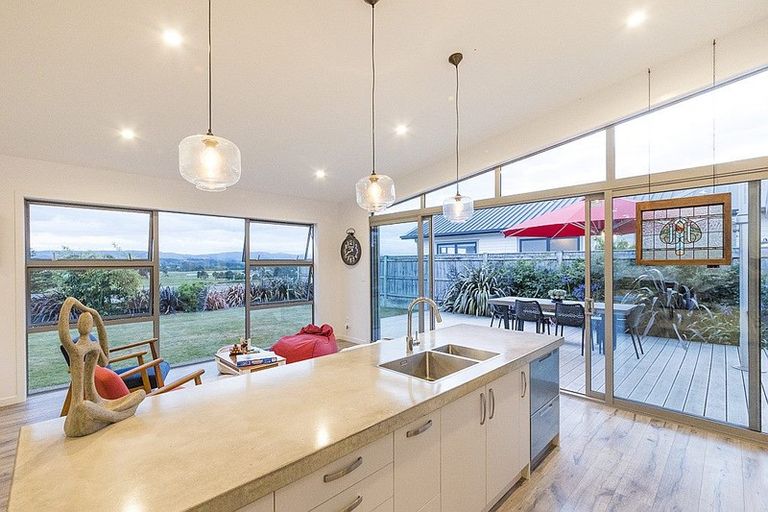 Photo of property in 60 Rodeo Drive, Kelvin Grove, Palmerston North, 4414