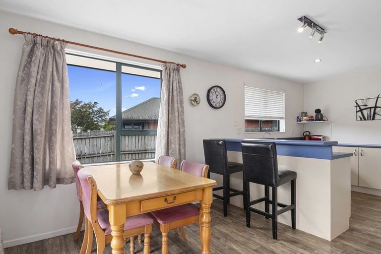 Photo of property in 10 Albizia Place, Richmond, 7020