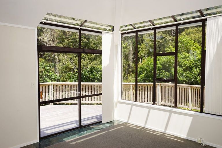 Photo of property in 17 Homewood Place, Chatswood, Auckland, 0626