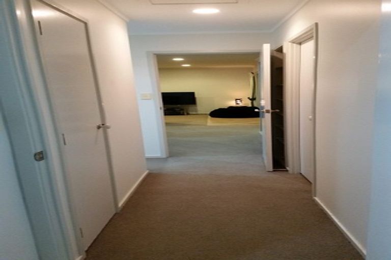 Photo of property in 11 Theodora Place, Mairangi Bay, Auckland, 0630