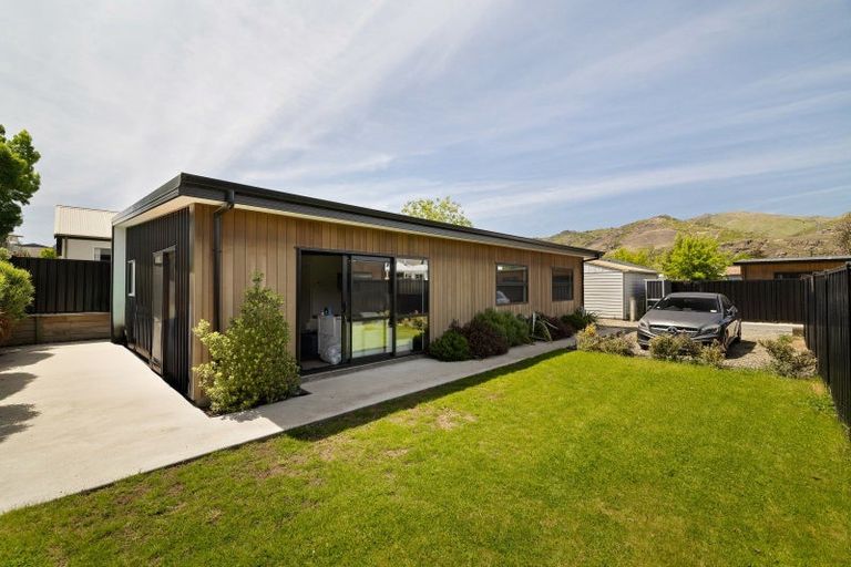 Photo of property in 43a Melmore Terrace, Cromwell, 9310