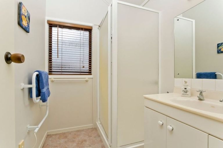 Photo of property in 11a Albany Highway, Unsworth Heights, Auckland, 0632