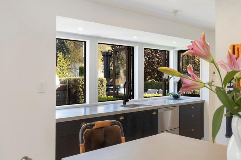 Photo of property in 10 Stafford Street, Arrowtown, 9302