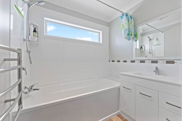 Photo of property in 5 Parekaawa Drive, Motuoapa, 3382