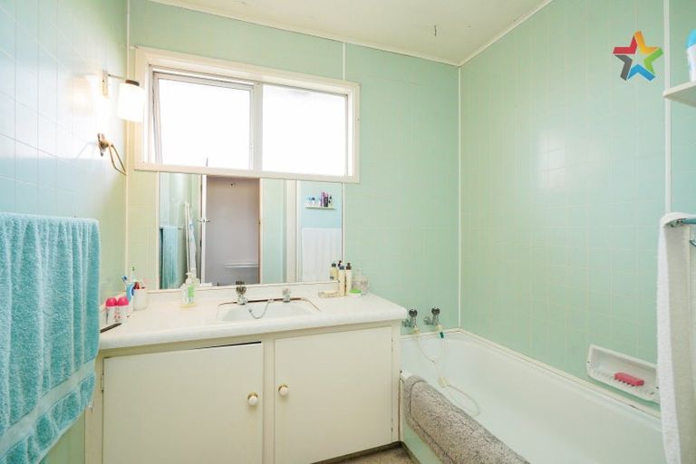 Photo of property in 21 Mcquarrie Street, Kingswell, Invercargill, 9812