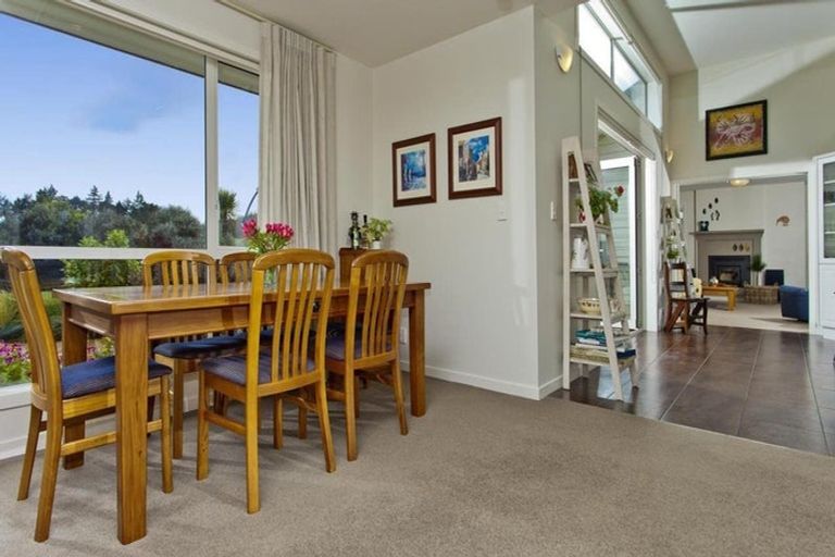 Photo of property in 53 Nixon Road, Taupaki, Henderson, 0782