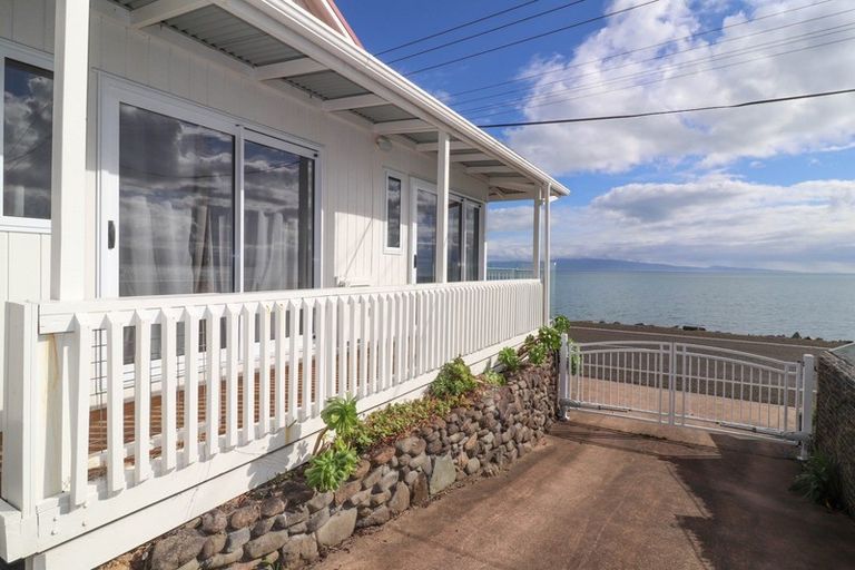 Photo of property in 372 Thames Coast Sh25 Road, Thornton Bay, Thames, 3575