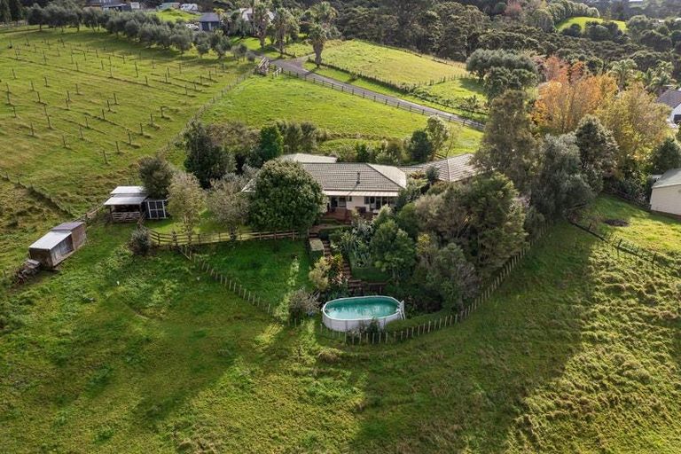 Photo of property in 37 Wilsons Road, Saint Martins, Christchurch, 8022