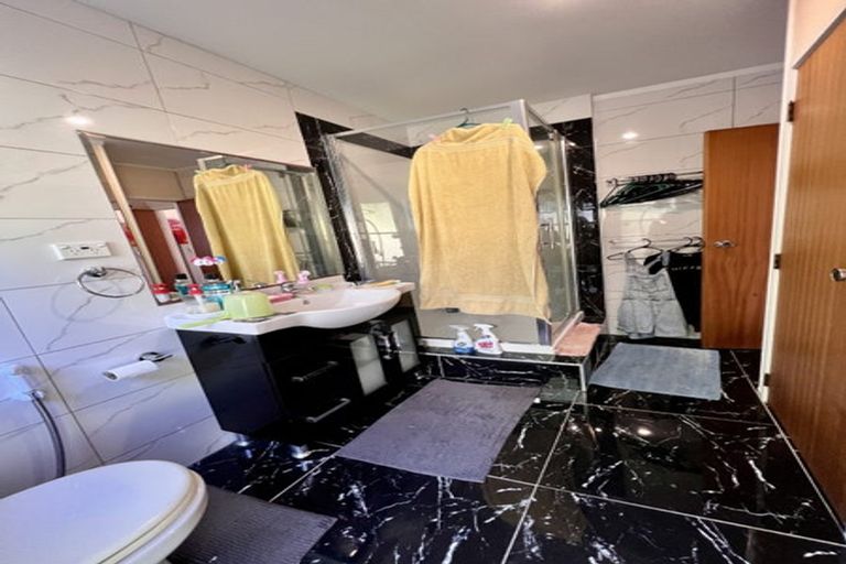 Photo of property in 15 Castleton Drive, Howick, Auckland, 2014