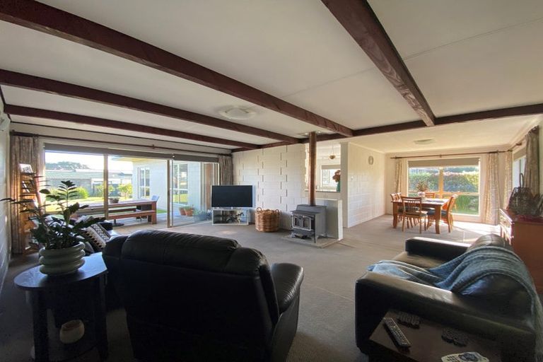 Photo of property in 1 Sarten Street, Waitara, 4320