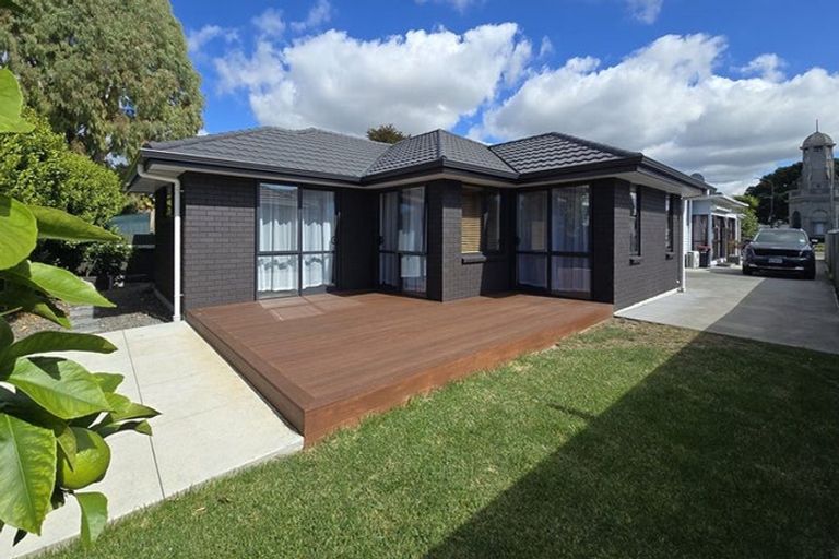 Photo of property in 194 Gloucester Street, Taradale, Napier, 4112