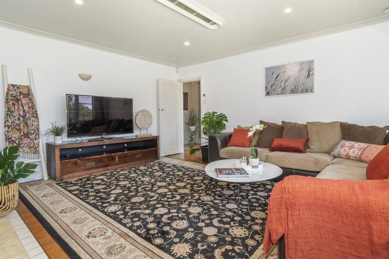 Photo of property in 126 Sutherland Road, Brookfield, Tauranga, 3110