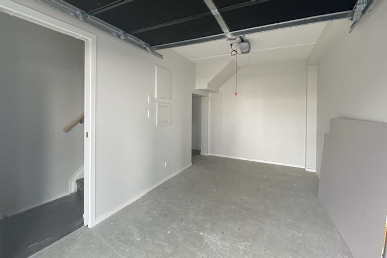 Photo of property in 9 Pukakaho Lane, Papatoetoe, Auckland, 2025